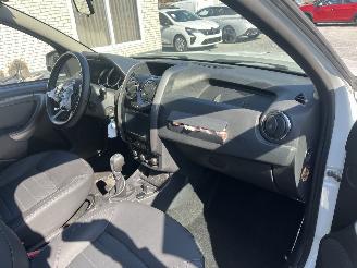 Dacia Duster DIESEL - AUTOMATIC - LEDER picture 11