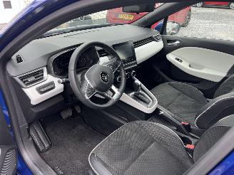 Renault Clio Intens E-TECH HYBRIDE picture 16