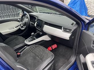 Renault Clio Intens E-TECH HYBRIDE picture 12