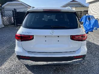 Vaurioauto  passenger cars Mercedes GLB 200.GLB LEDER/NAVI/LED/CAMERA 2021/8