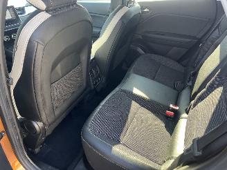 Renault Captur E-TECH HYBRIDE - AUTOMATIC picture 22