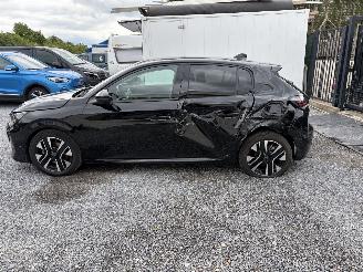 Peugeot 208 BENZINE - ALLURE, picture 6