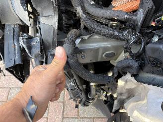 Renault Captur AUTOMATIC - E-TECH picture 10