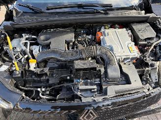 Renault Captur AUTOMATIC - E-TECH picture 12