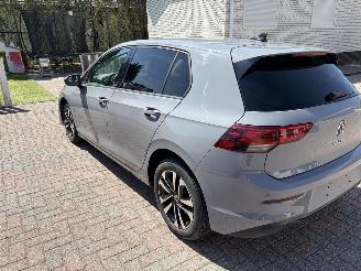 Volkswagen Golf BENZINE UNITED picture 2