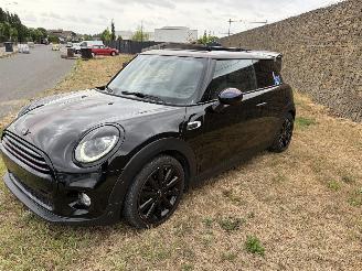 Mini Cooper AUTOMATIC -- FULL OPTION picture 2