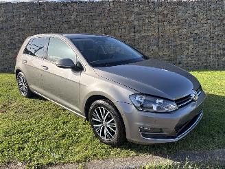 skadebil auto Volkswagen Golf 1,2 BENZINE AUTOMATIC 2017/2