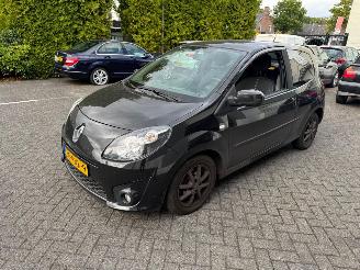 Coche accidentado Renault Twingo 1.2-16V Dynamique Airco 2011/2