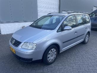 škoda osobní automobily Volkswagen Touran 1.6-16V FSI Athene 2004/4