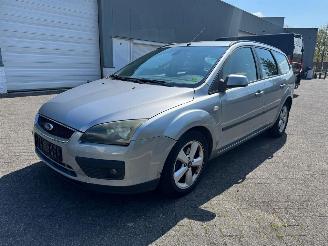 damaged passenger cars Ford Focus 1.6-16V First Edition AUTOMAAT 2005/5