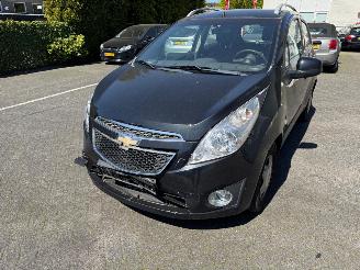 Chevrolet Spark 1.0 16V LT picture 2