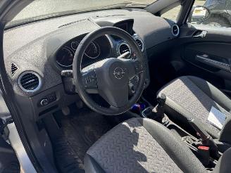 Opel Corsa 1.4-16V Cosmo picture 8