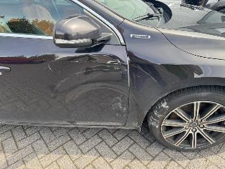 Volvo V-60 2.4 D6 Twin Engine R-Design picture 8