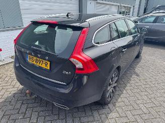 Volvo V-60 2.4 D6 Twin Engine R-Design picture 6