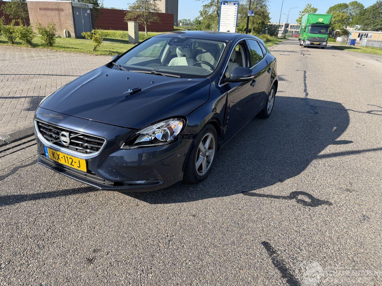 Volvo V-40 V40 2.0 D3 Kinetic