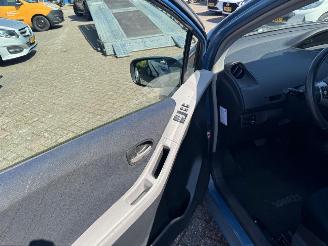 Toyota Yaris 1.3 VVTi Sol MMT picture 8