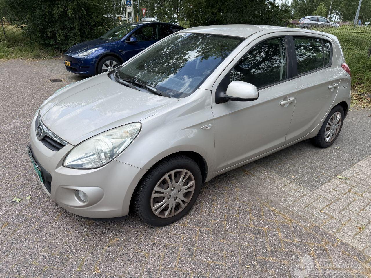 Hyundai I-20 1.2i DynamicVersion