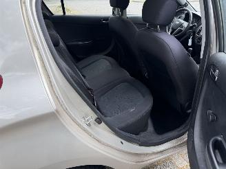 Hyundai I-20 1.2i DynamicVersion picture 10