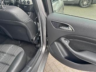Mercedes B-klasse 180 Ambition picture 14