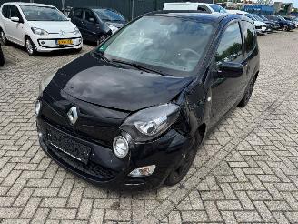 uszkodzony samochody osobowe Renault Twingo 1.2 16V Dynamique 2012/8