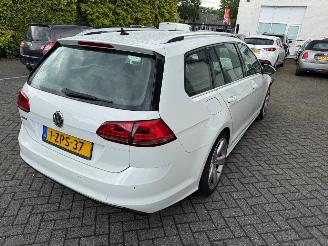 Unfallwagen Volkswagen Golf 1.4 TSI Highline 2015/2