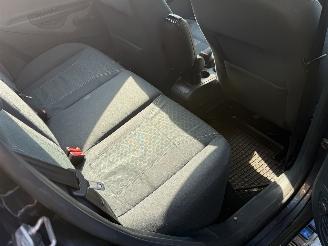 Ford Fiesta 1.4 Titanium picture 10