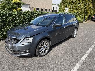 uszkodzony samochody osobowe Skoda Octavia 1.0 TSI Greentech Style Business search 2018/1