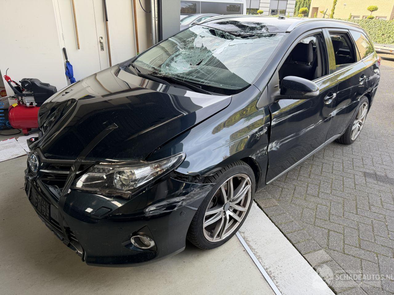 Toyota Auris Touring Sports 1.8 hybrid
