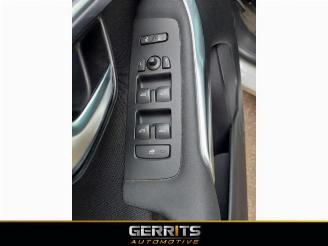 Volvo V-40 V40 (MV), Hatchback 5-drs, 2012 / 2019 1.6 D2 picture 5