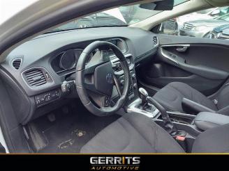 Volvo V-40 V40 (MV), Hatchback 5-drs, 2012 / 2019 1.6 D2 picture 3