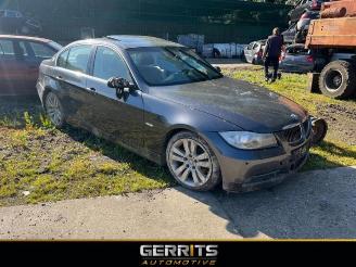 Vrakbiler auto BMW 3-serie 3 serie (E90), Sedan, 2005 / 2011 330i 24V 2005/3