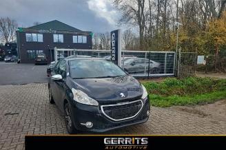 Coche siniestrado Peugeot 208 208 I (CA/CC/CK/CL), Hatchback, 2012 / 2019 1.0 Vti 12V PureTech 2014/9