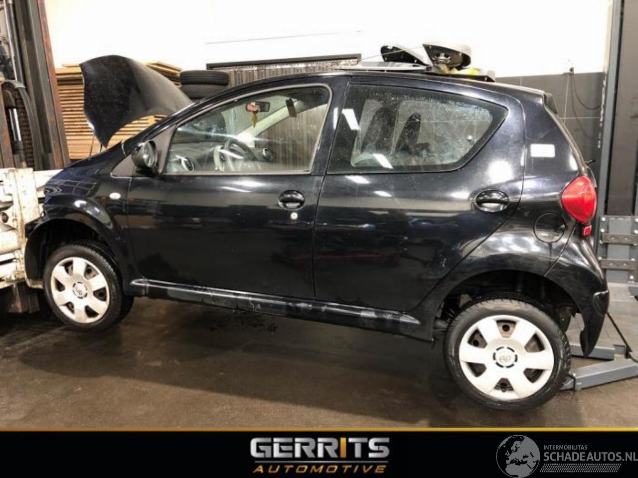 Toyota Aygo Aygo (B10), Hatchback, 2005 / 2014 1.0 12V VVT-i