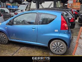 Purkuautot passenger cars Peugeot 107 107, Hatchback, 2005 / 2014 1.0 12V 2006/1