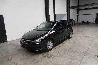 Vaurioauto  passenger cars Seat Leon REFERENCE 2019/3