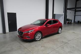 Voiture accidenté Mazda 3 SEDAN 2018/4