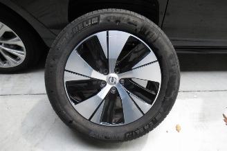 Volvo XC40 MOMENTUM picture 26