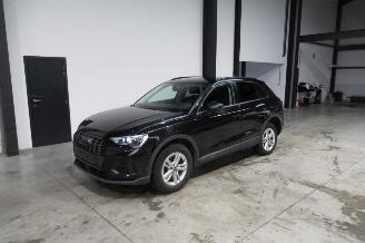 krockskadad bil auto Audi Q3 SUV 2022/9