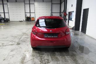 Peugeot 208 SEDAN picture 4