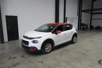 Vaurioauto  passenger cars Citroën C3 FEEL 2017/10