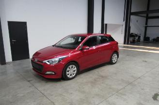 Unfallwagen Hyundai I-20 BUSINESS 2017/6