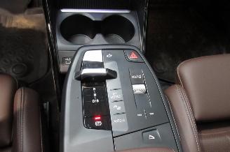 BMW iX1 SUV picture 33