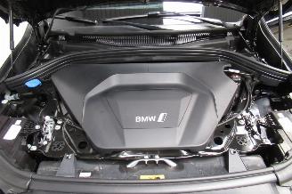 BMW iX1 SUV picture 15