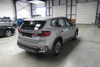 BMW iX1 SUV picture 5