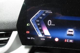 BMW iX1 SUV picture 20