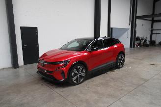 Avarii autoturisme Renault Mégane E-Tech ELECTRIC 2023/3