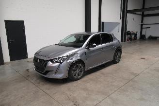 Vaurioauto  passenger cars Peugeot 208 ALLURE PACK 2022/2