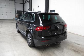 Volkswagen Tiguan COMFORTLINE picture 3