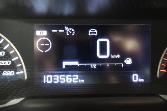 Peugeot 208 LIKE picture 16