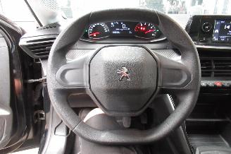 Peugeot 208 LIKE picture 17